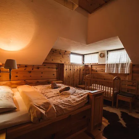 Craftsman Apartment *